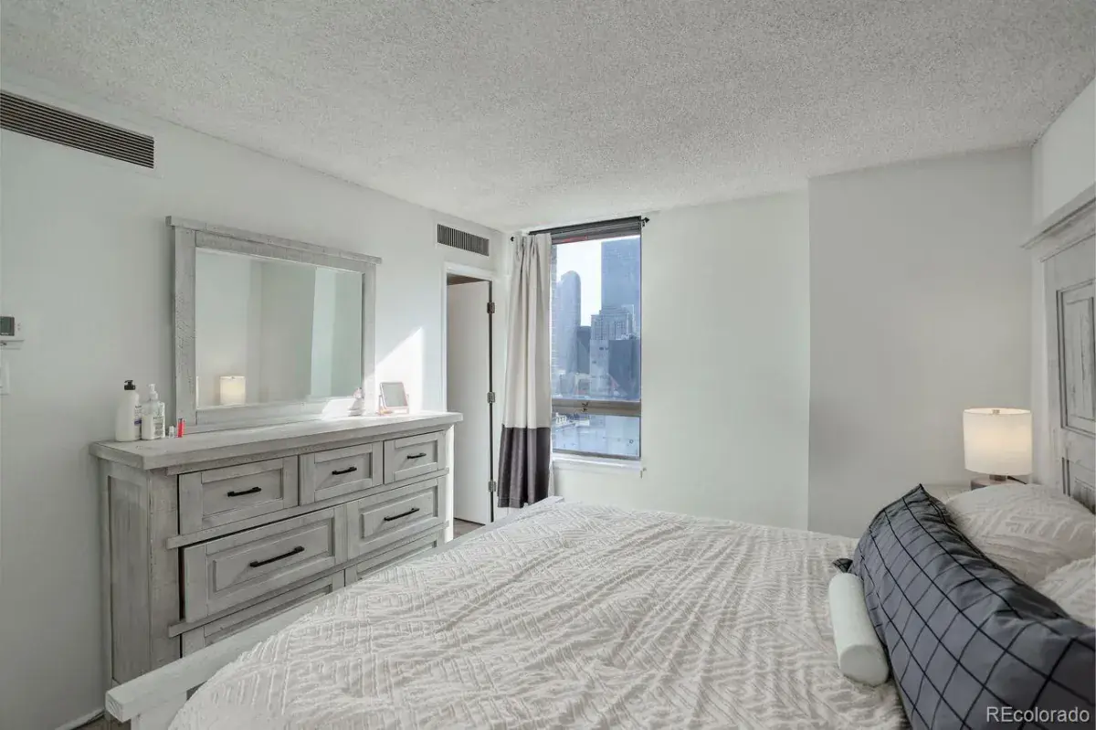 1020 15th Street #23L Denver CO 80202 MLS #REC7570107 02252026210643 1200 17