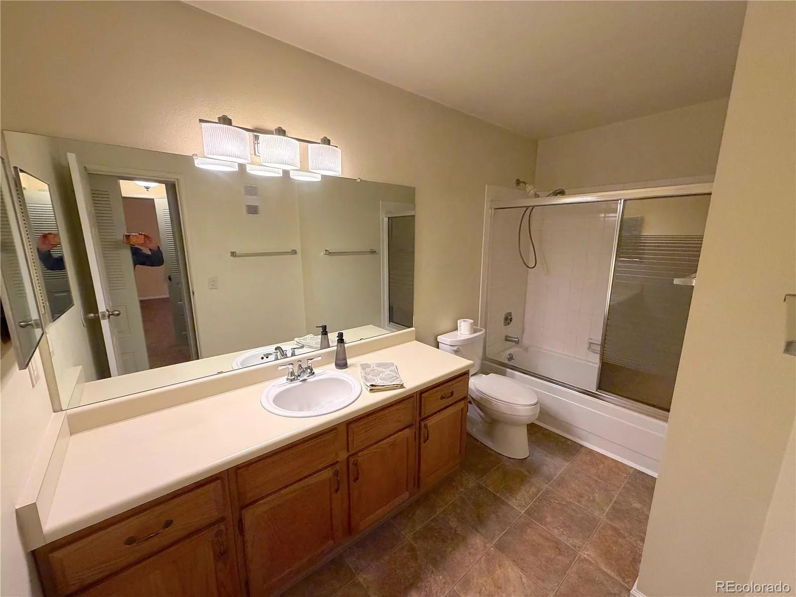 3336 S Ammons Street #12-106 Lakewood CO 80227 | MLS #REC7570874 08132026171922 1600 11