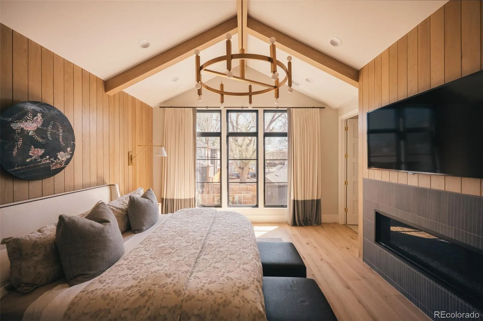 04152026172028 1600 16