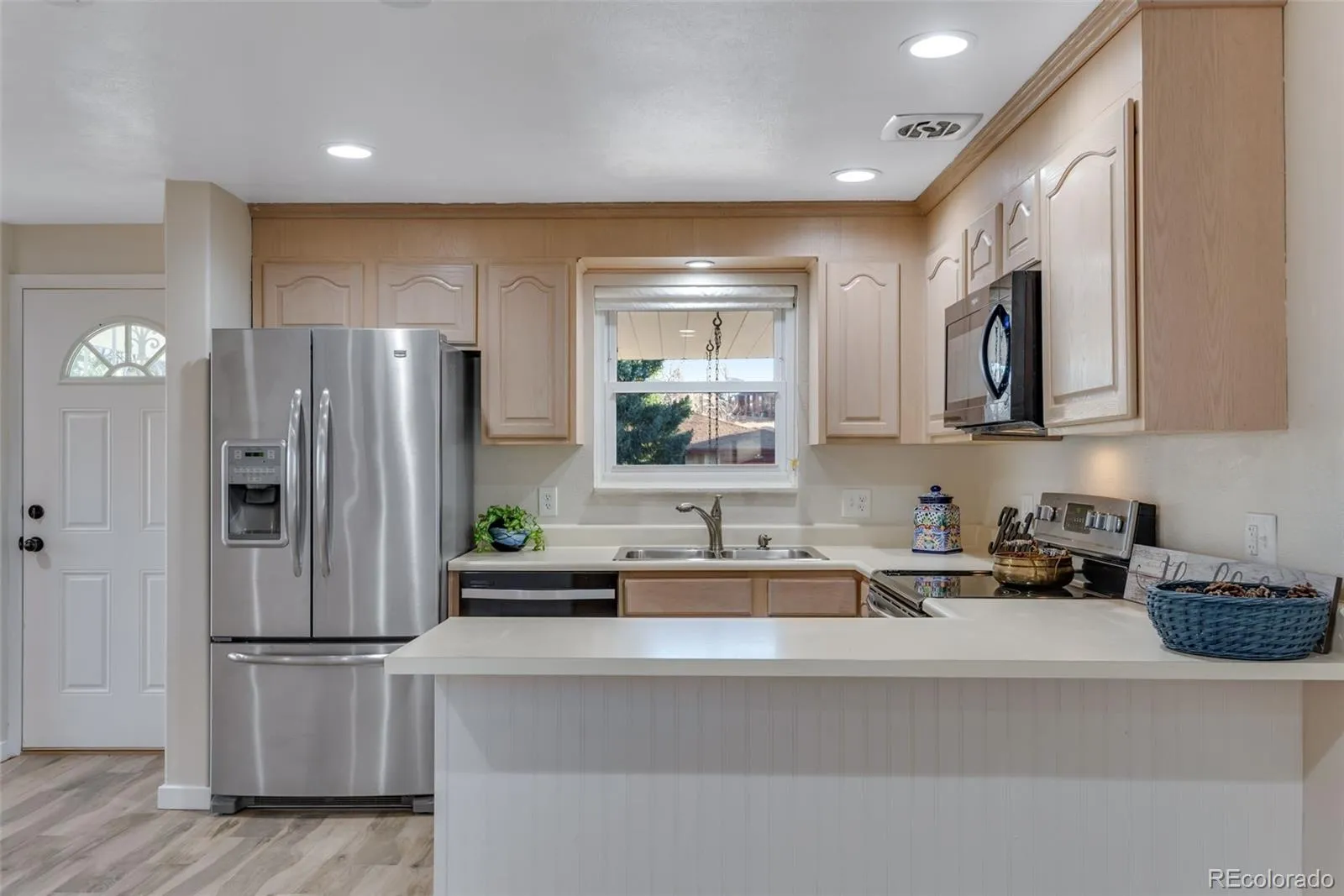 04042026182523 1600 18