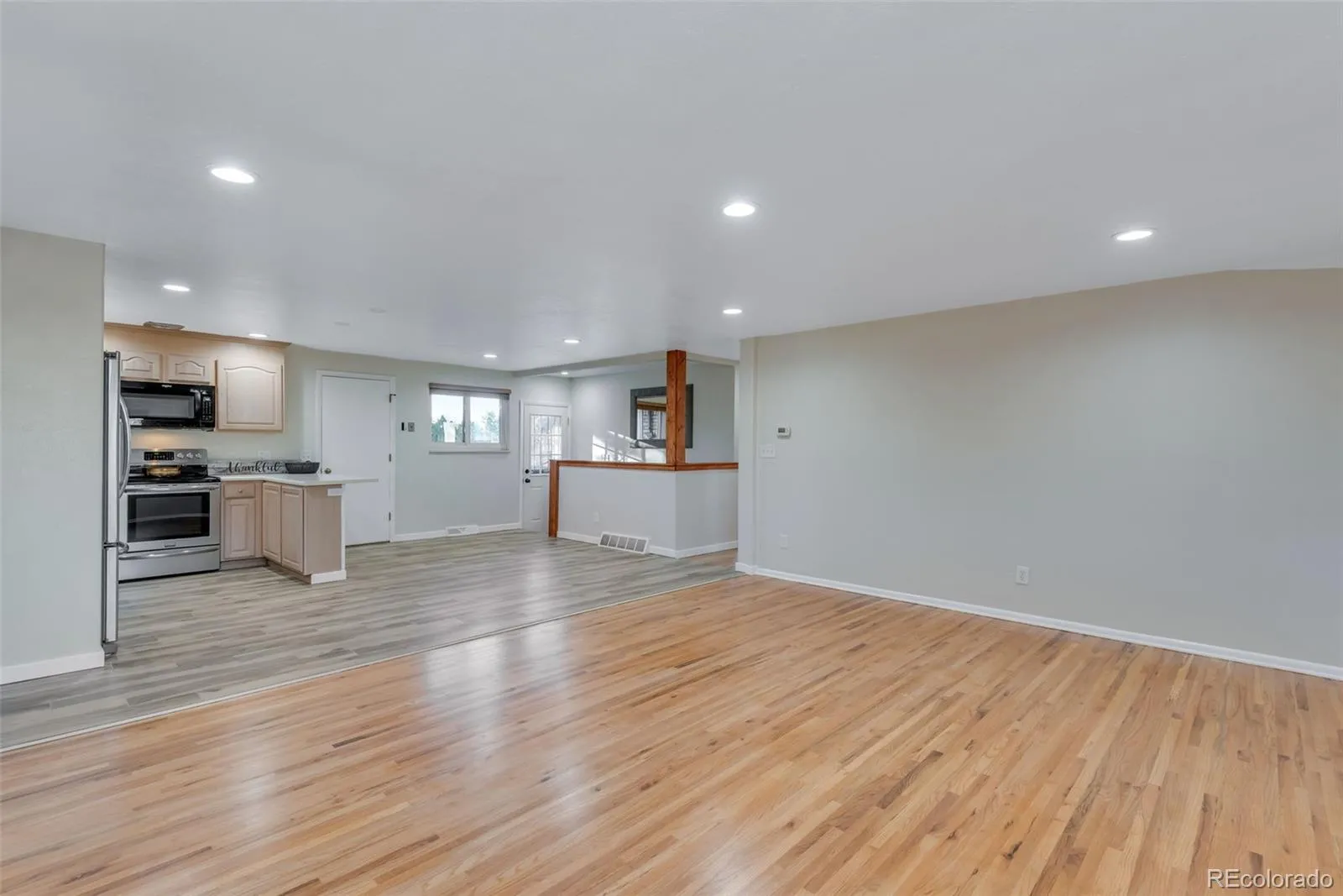 04042026182523 1600 23