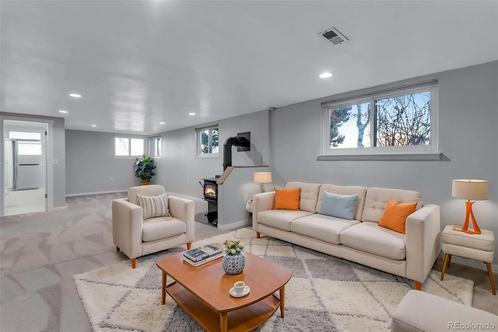 04042026182523 1600 29