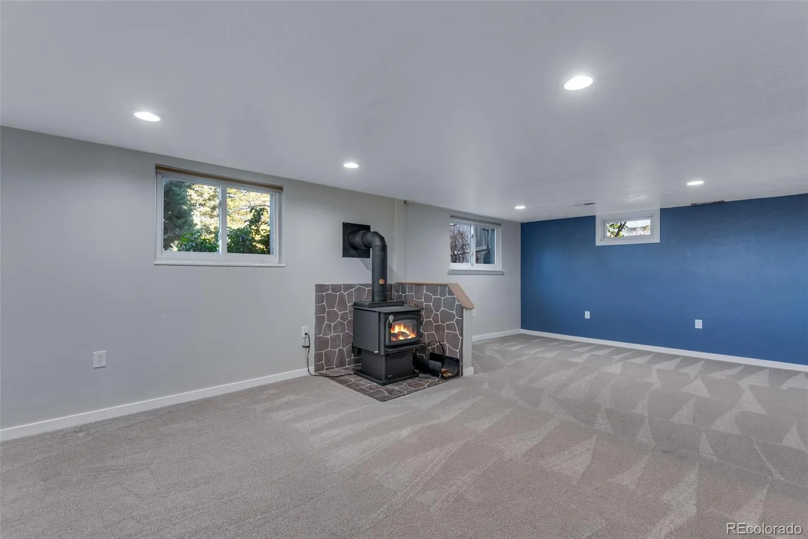 04042026182523 1600 30