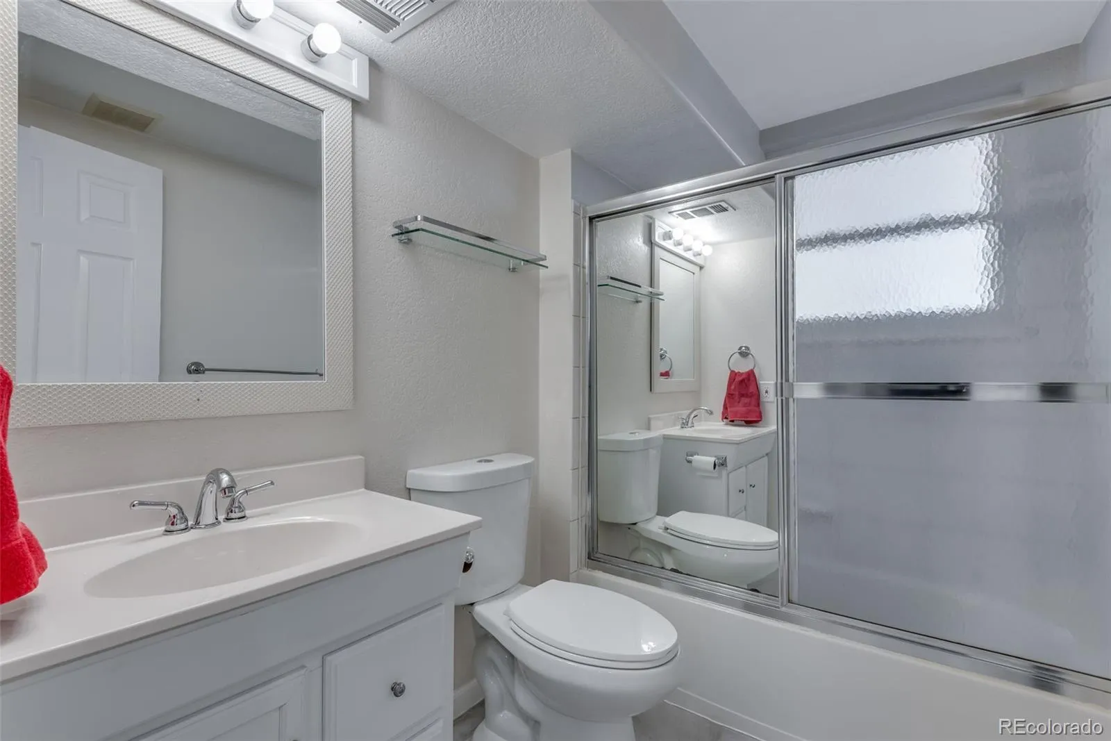 04042026182523 1600 33