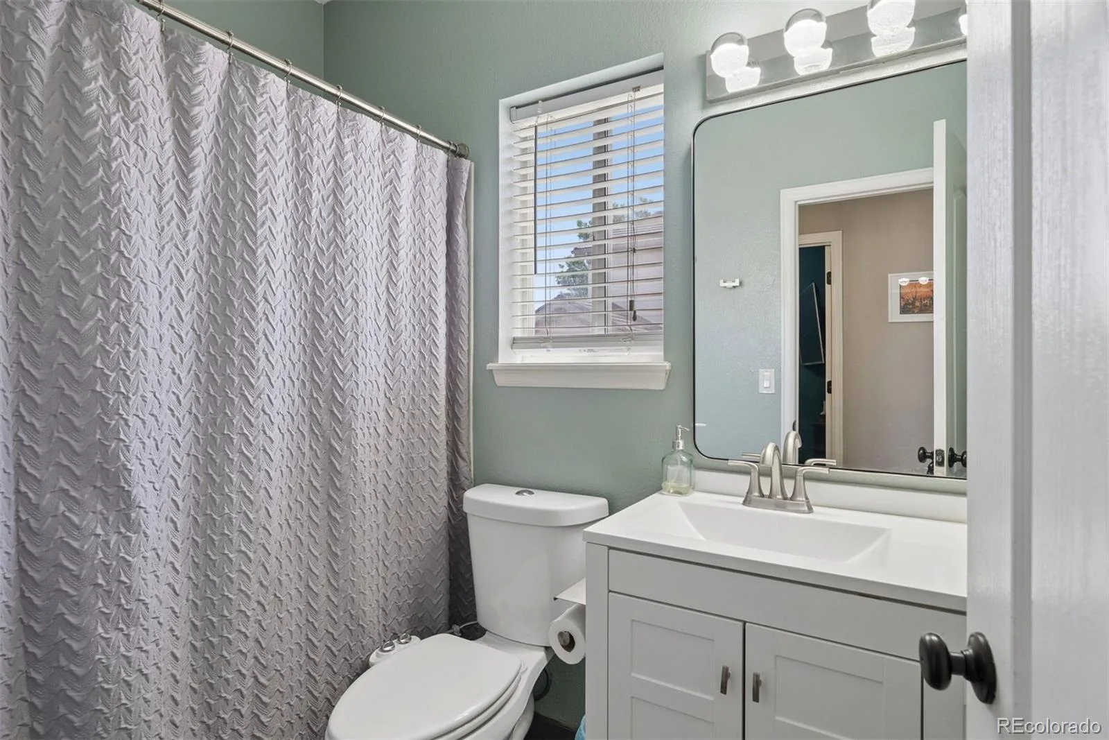 7090 W Phillips Avenue Littleton CO 80128 | MLS #REC7573741 06252026213213 1600 23