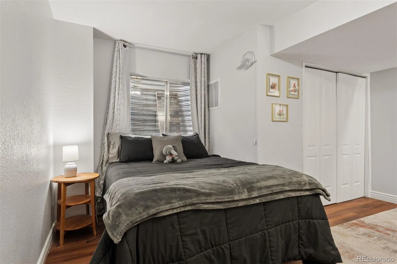 7090 W Phillips Avenue Littleton CO 80128 | MLS #REC7573741 06252026213213 1600 35