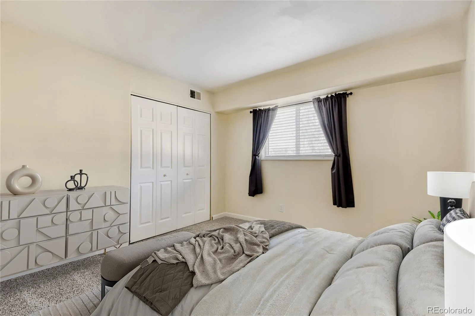 140 E Highline Circle #101 Centennial CO 80122 MLS #REC7581954 05022026053626 1600 14