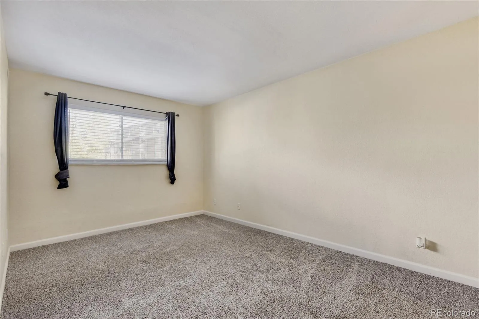 140 E Highline Circle #101 Centennial CO 80122 MLS #REC7581954 05022026053626 1600 16
