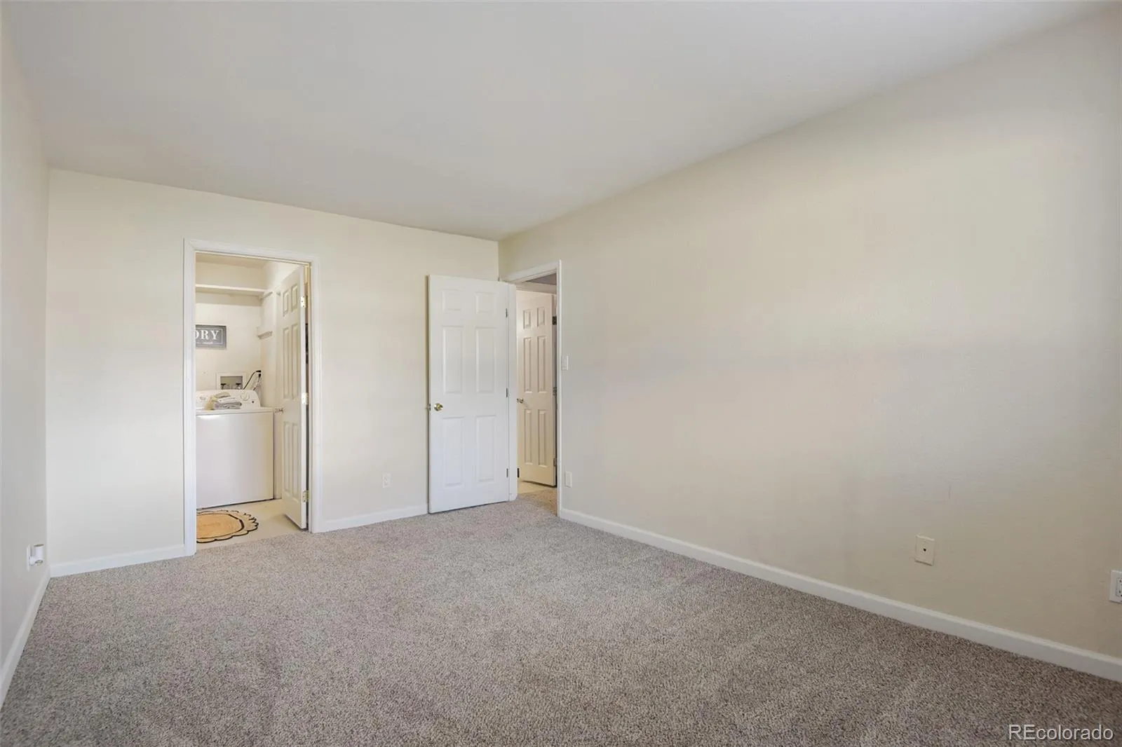 140 E Highline Circle #101 Centennial CO 80122 MLS #REC7581954 05022026053626 1600 18