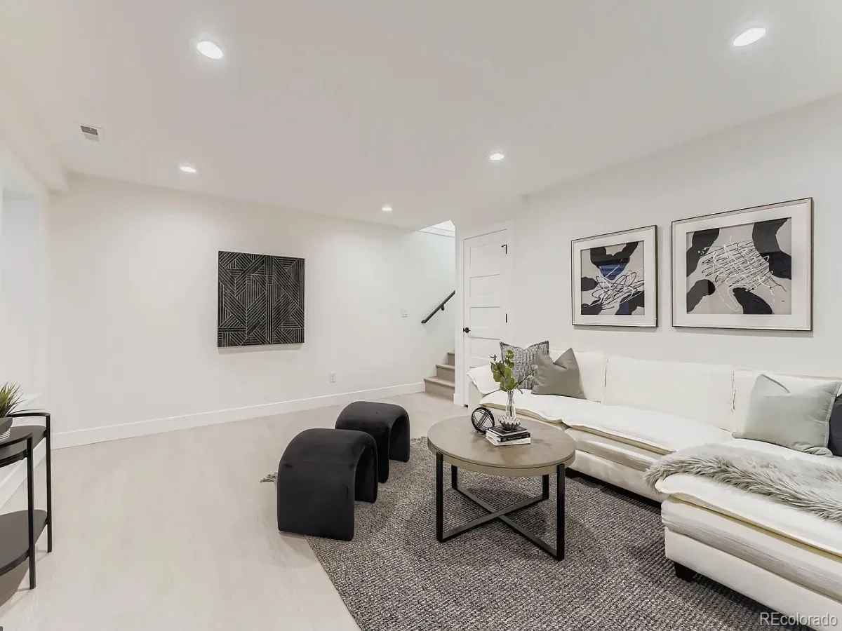 04162026143819 1200 32