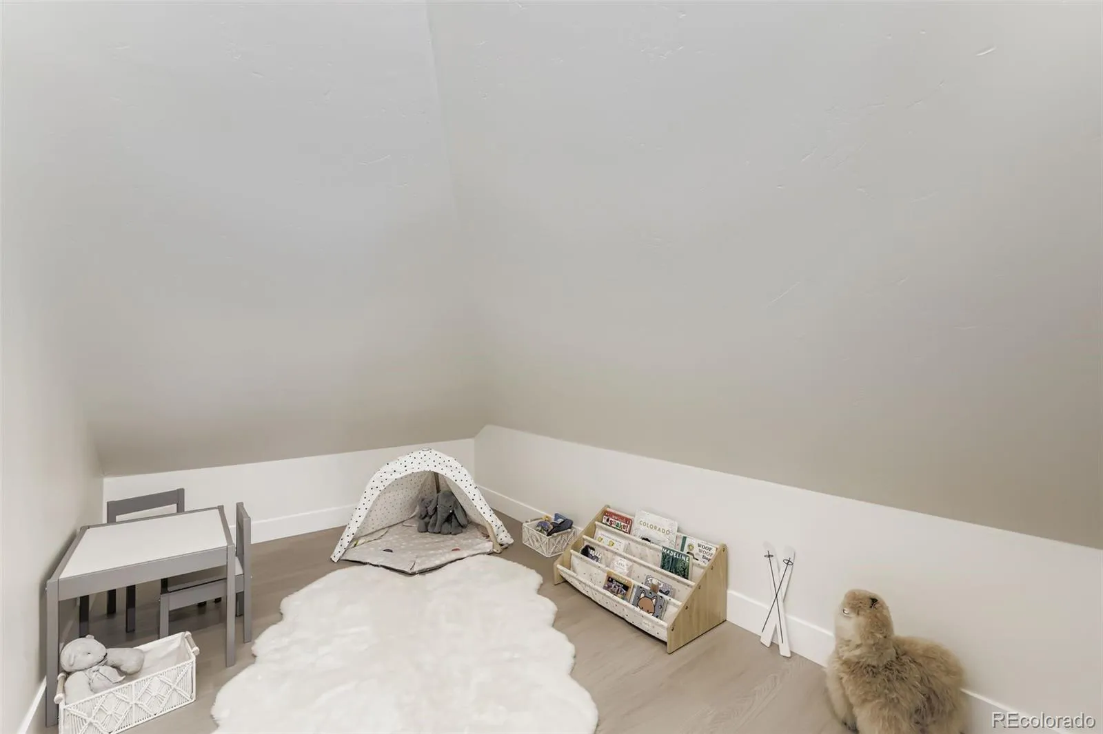 04162026143819 1600 24