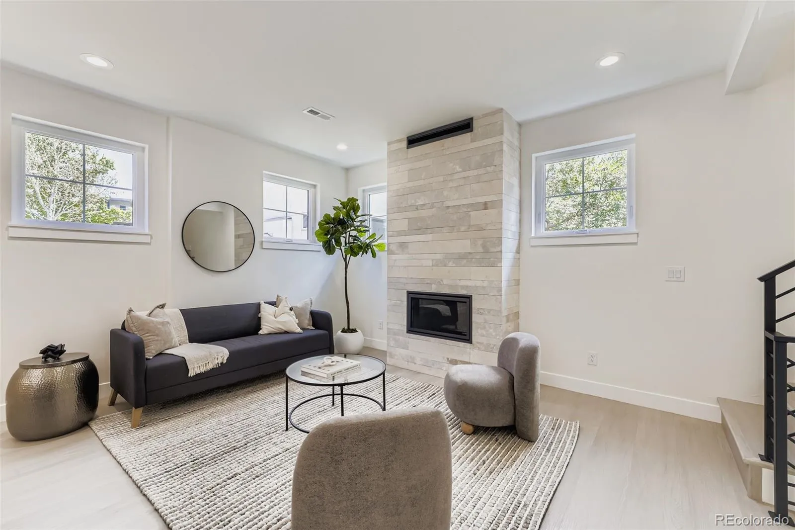 04162026143819 1600 3