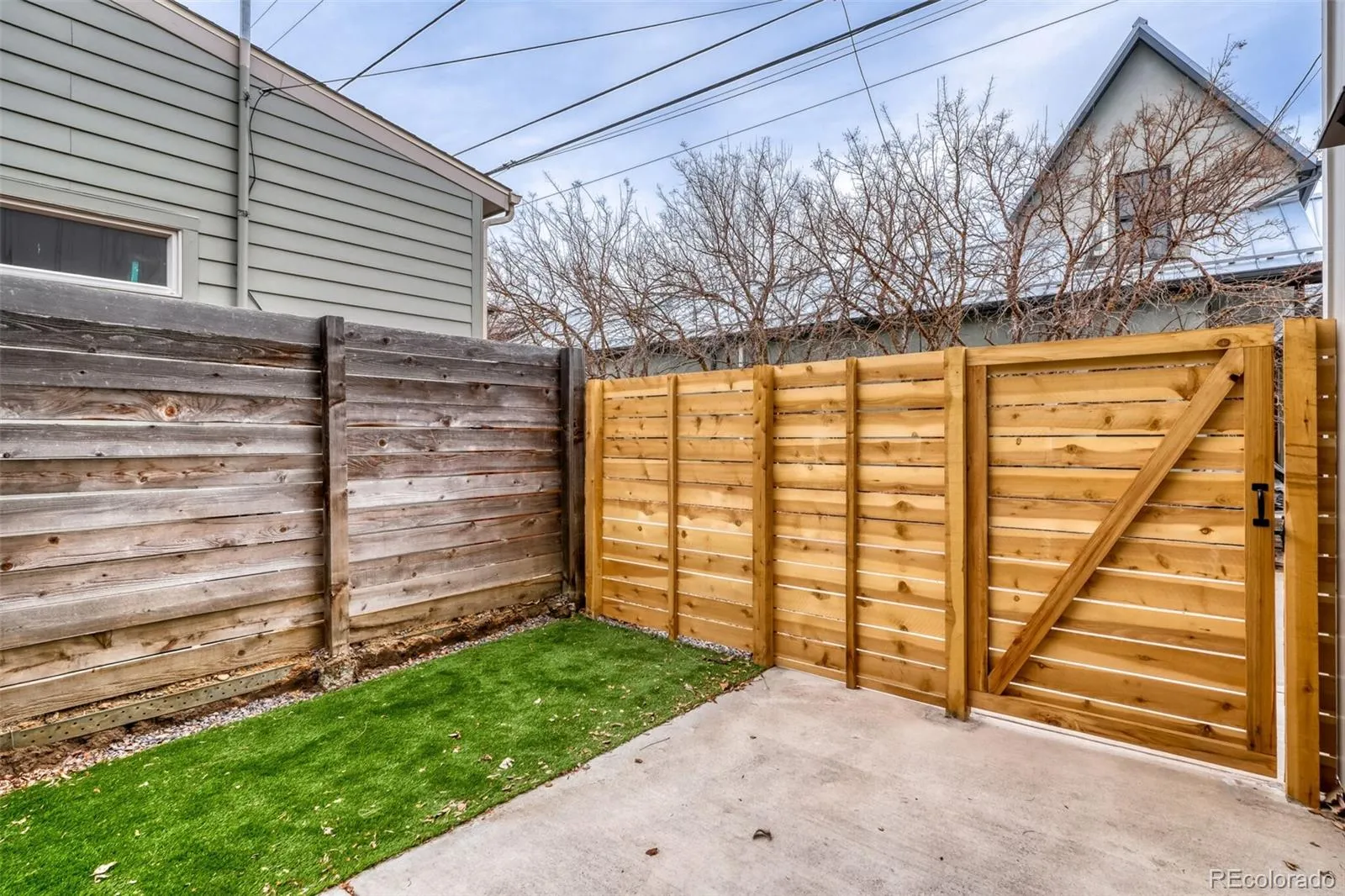 04162026143819 1600 33