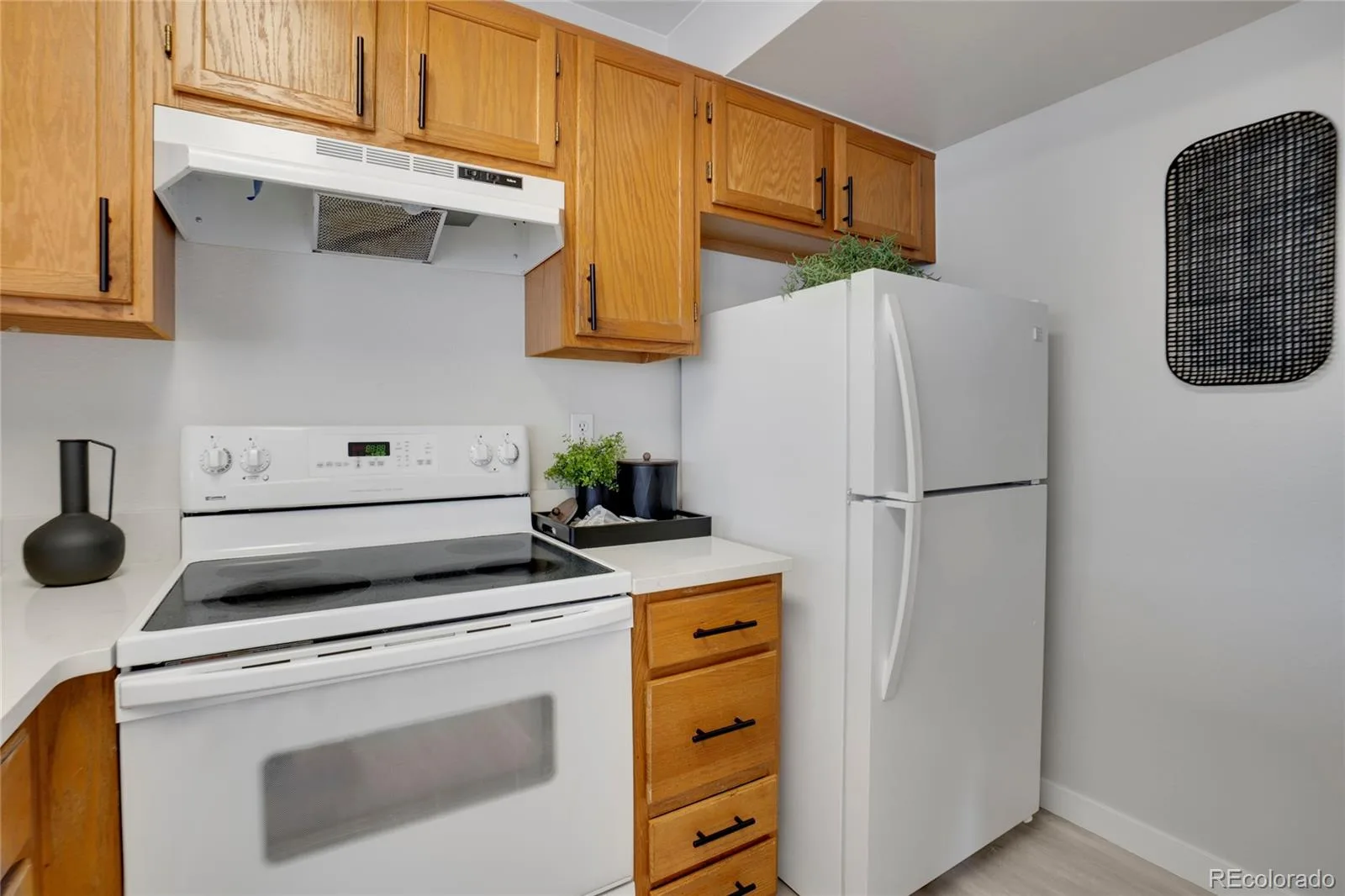 6702 S Ivy Way #B6 Centennial CO 80112 | MLS #REC7583120 08212026222625 1600 9