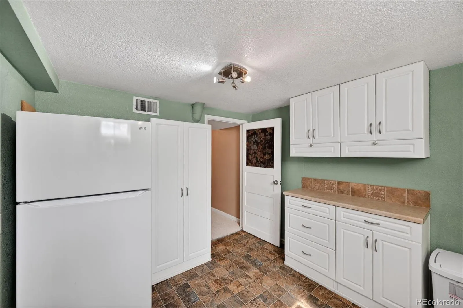 632 N Ogden Street Denver CO 80218 MLS #REC7588728 04172026170944 1600 22