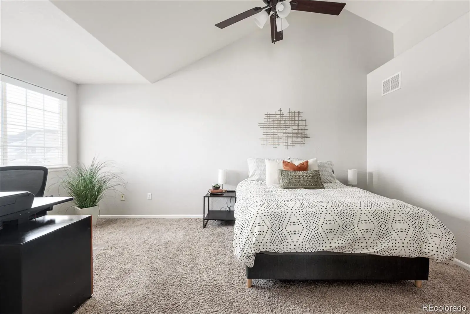 02022026231913 1600 12