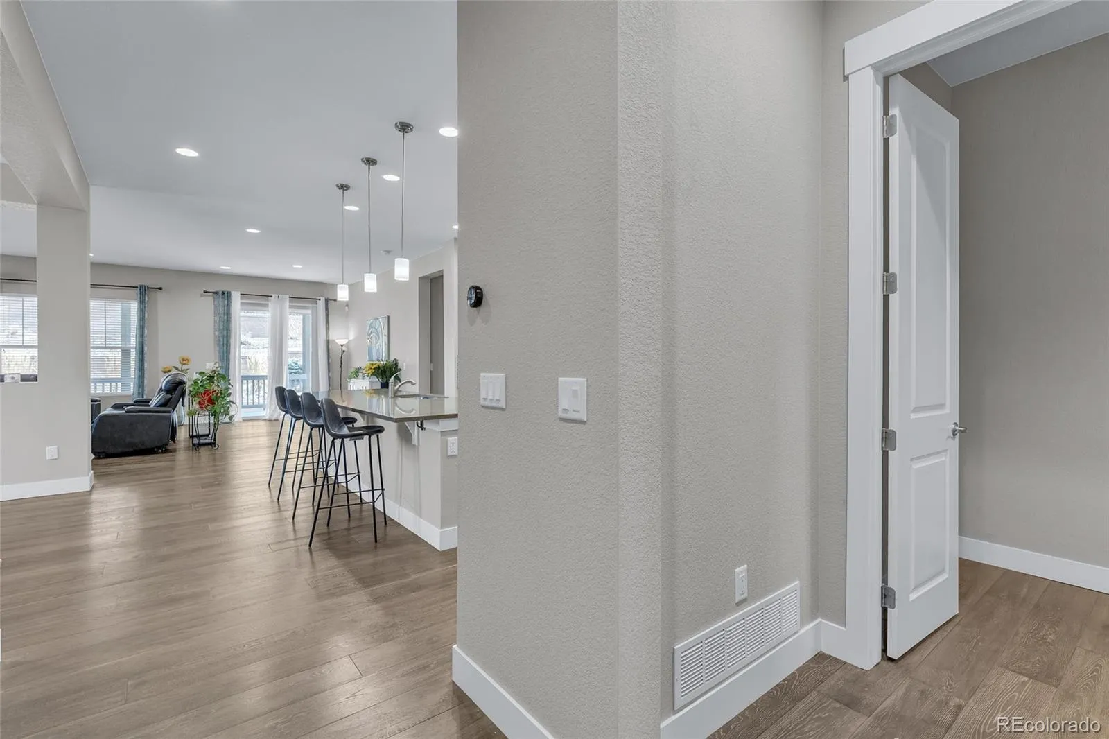 7930 S Flat Rock Way Aurora CO 80016 MLS #REC7593344 05012026010700 1600 22
