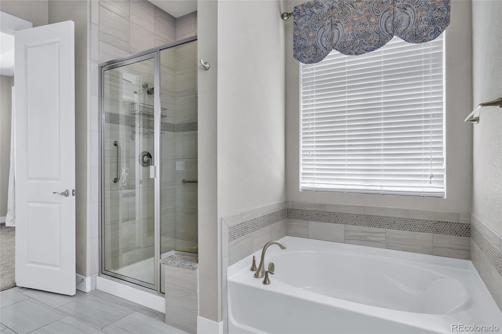 7930 S Flat Rock Way Aurora CO 80016 MLS #REC7593344 05012026010700 1600 27