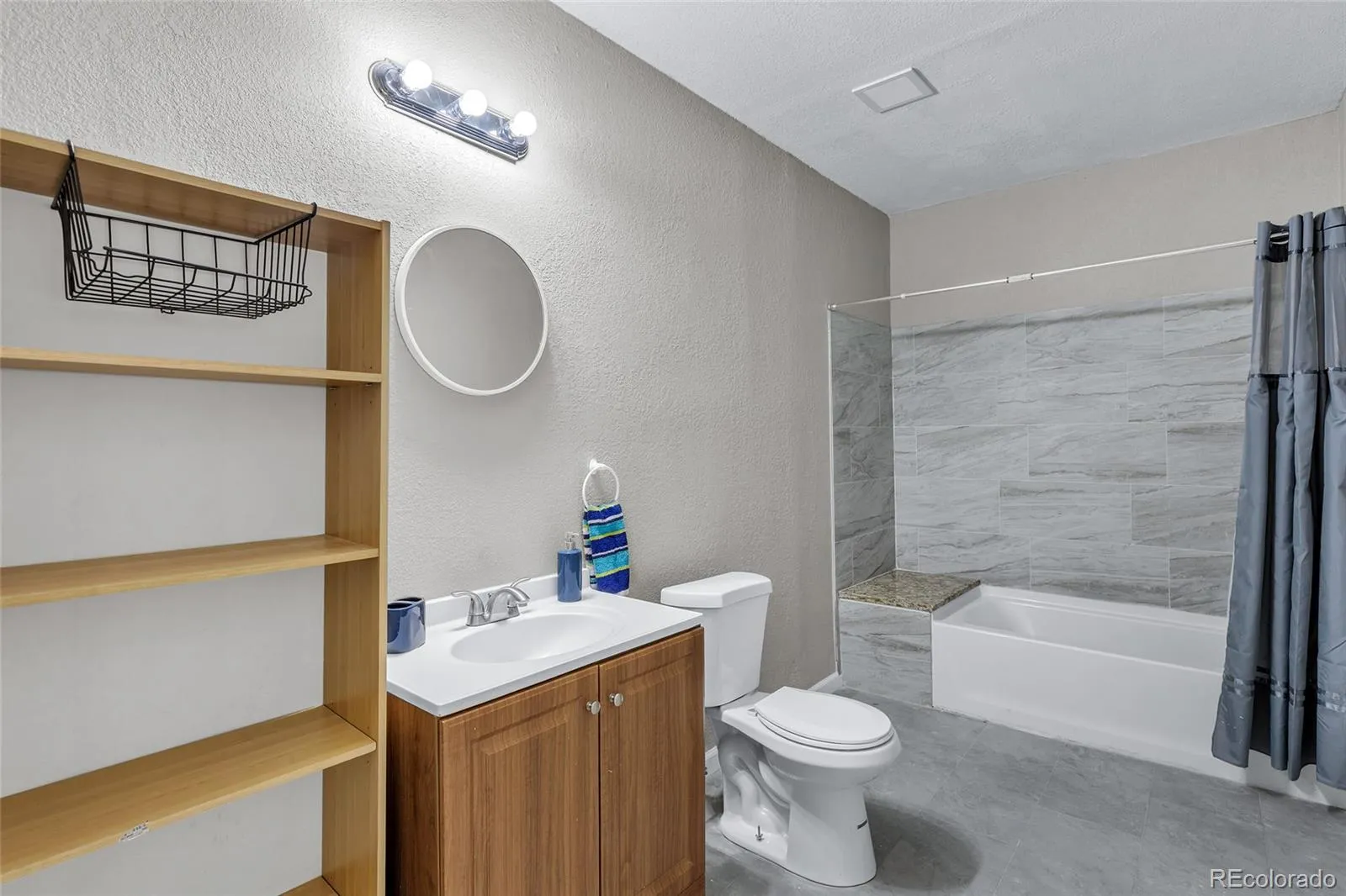 7930 S Flat Rock Way Aurora CO 80016 MLS #REC7593344 05012026010700 1600 34