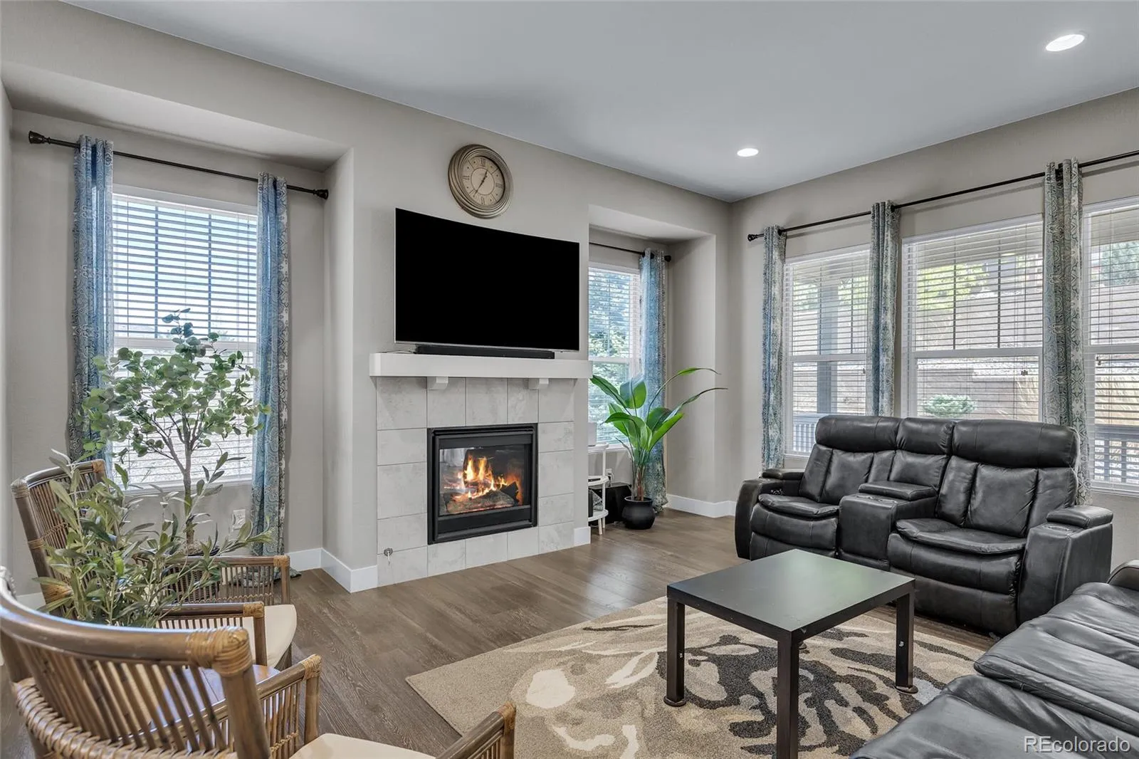 7930 S Flat Rock Way Aurora CO 80016 MLS #REC7593344 05012026010700 1600 5
