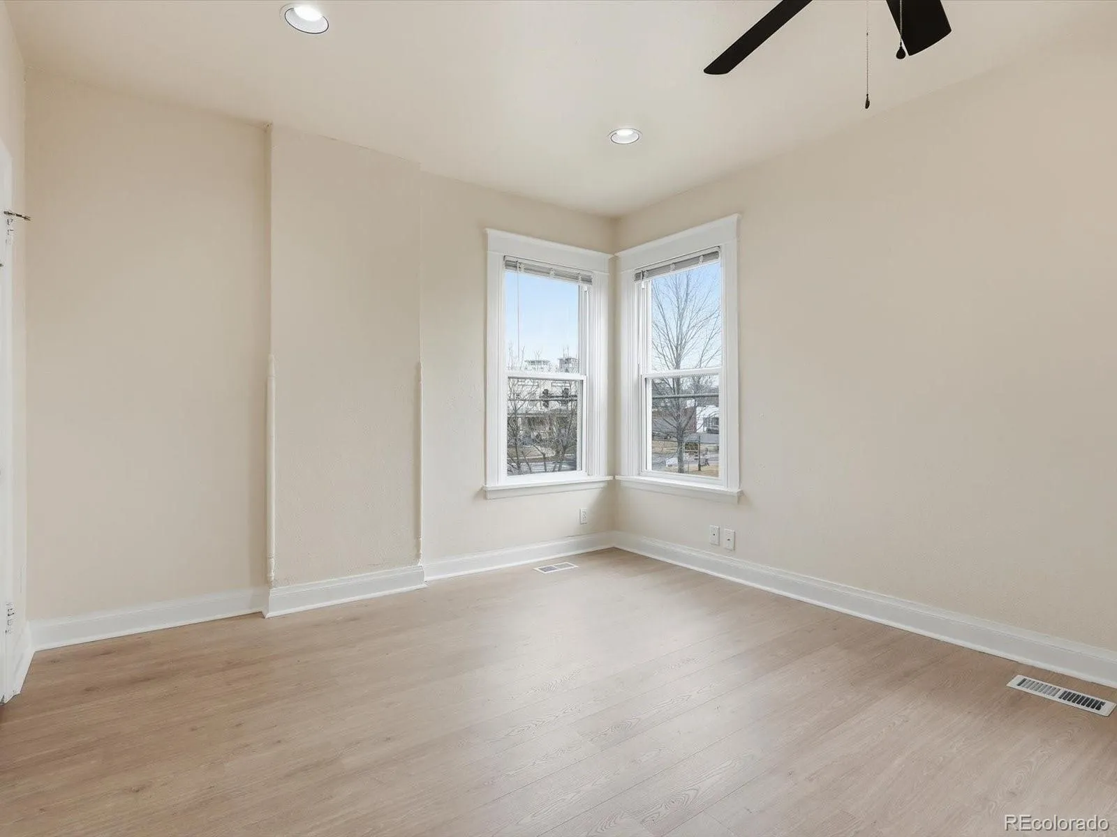 1021-1023 E 23rd Avenue Denver CO 80205 MLS #REC7595852 05082026155251 1600 34