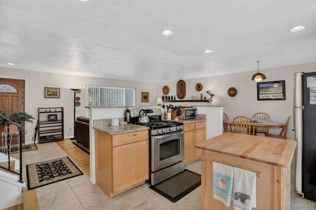 6000 W Canyon Drive Littleton CO 80128 | MLS #REC7597038 06222026185855 1200 13