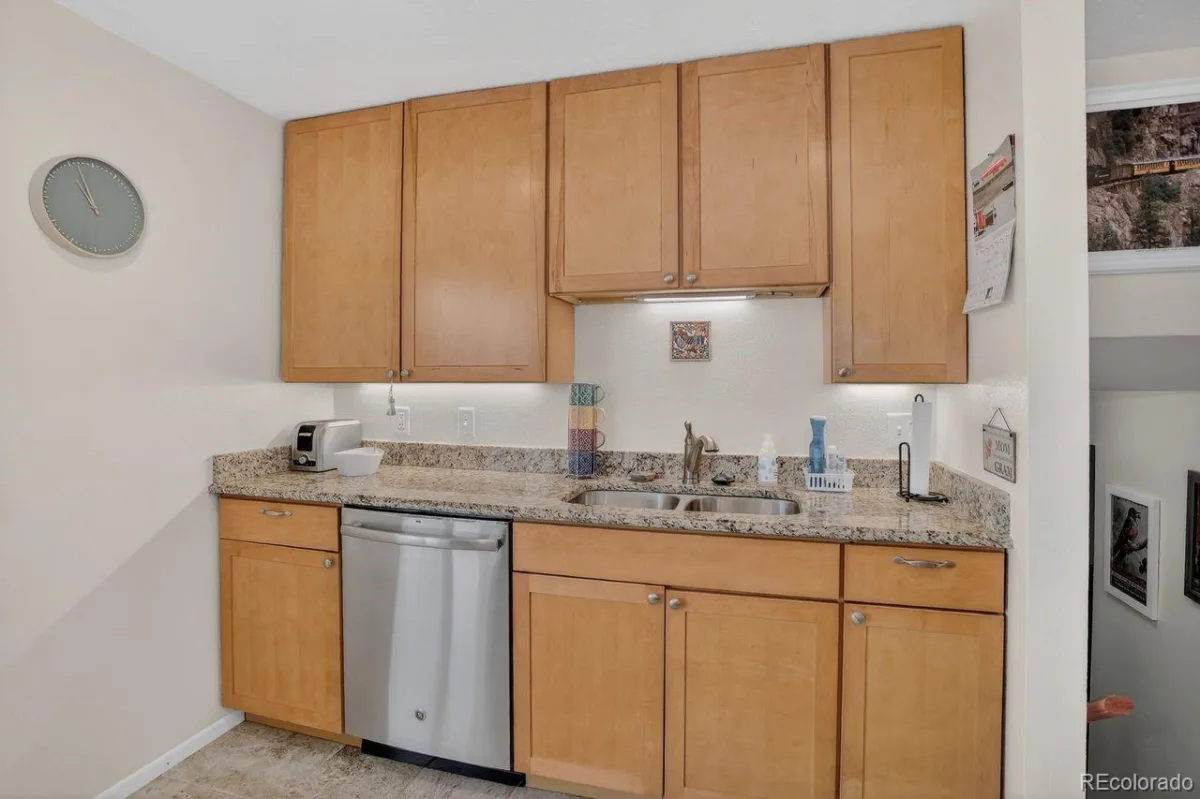 6000 W Canyon Drive Littleton CO 80128 | MLS #REC7597038 06222026185855 1200 14