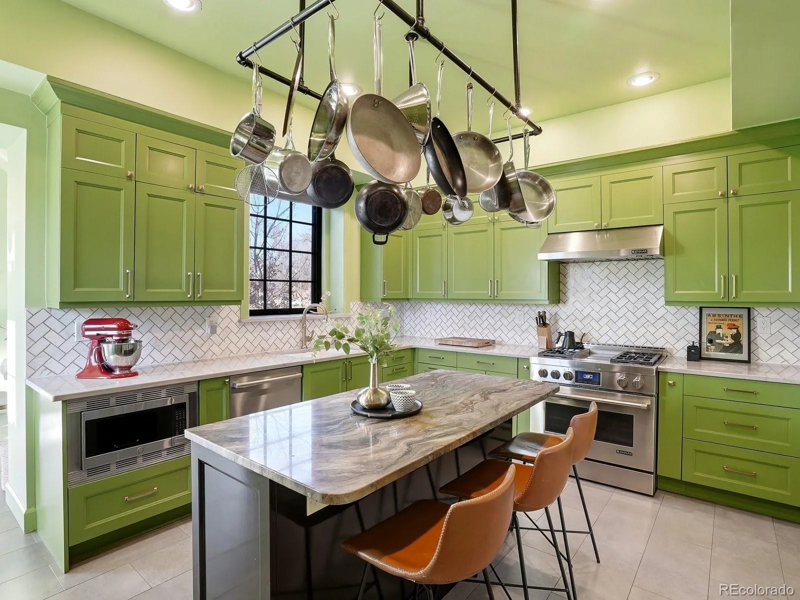 04102026165736 1600 11