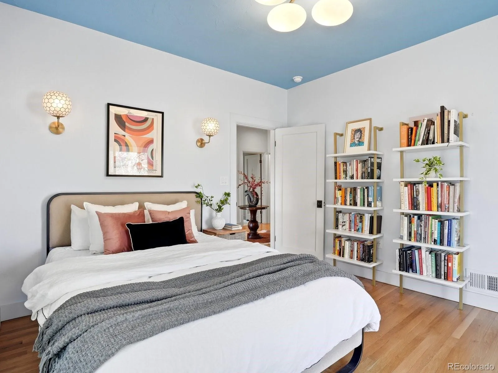 04102026165736 1600 25