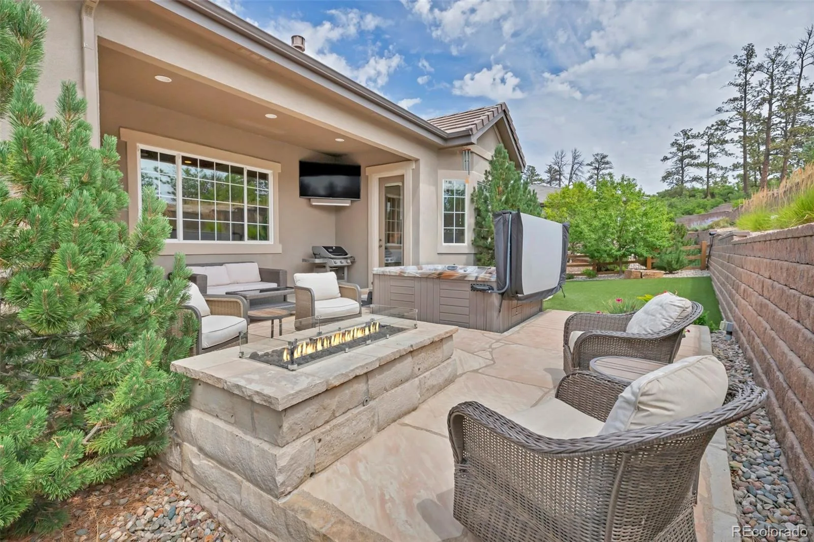 5577 Water Oak Circle Castle Rock CO 80108 MLS #REC7600977 07302026204236 1600 44