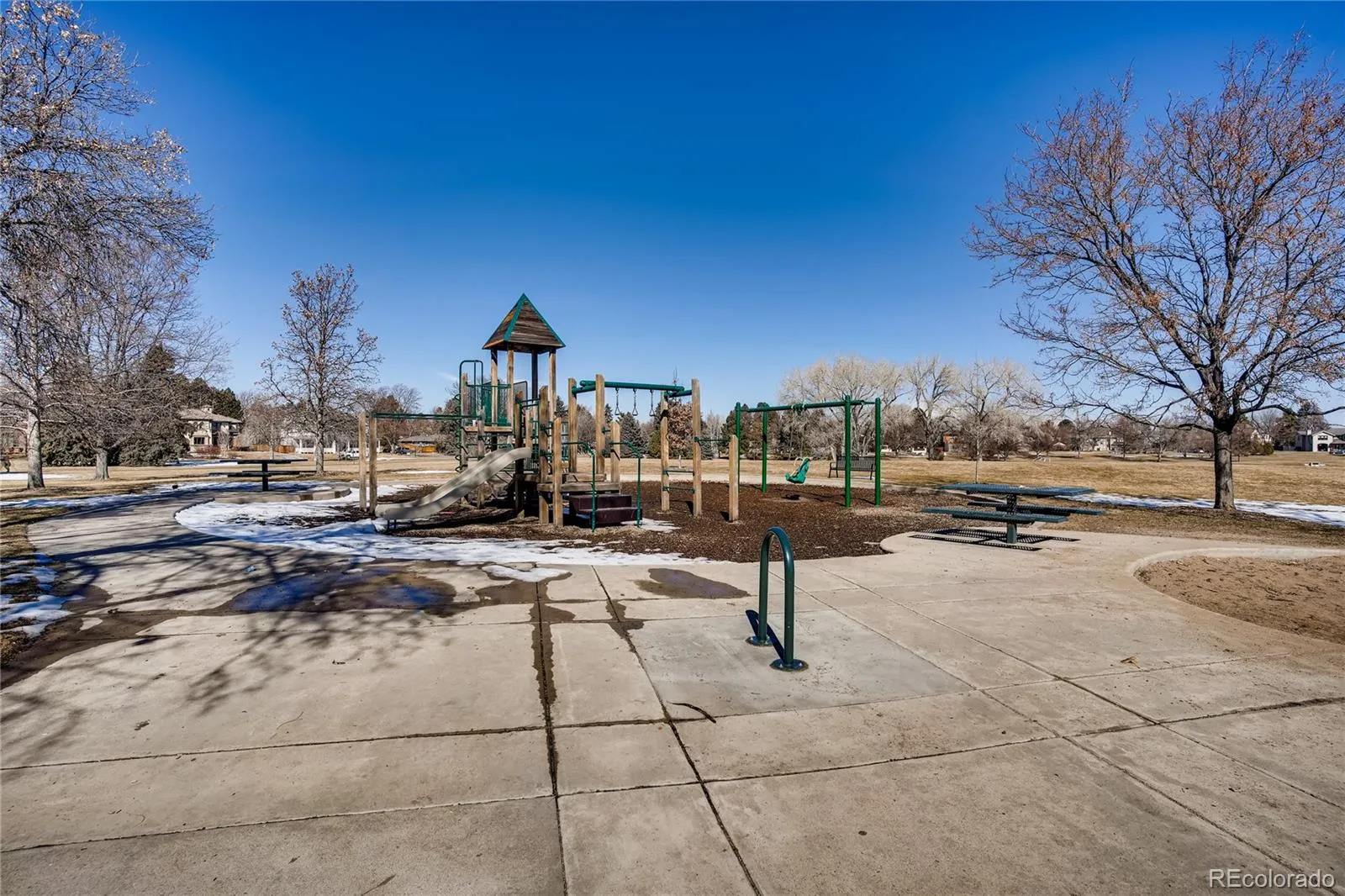 411 Leyden Street Denver CO 80220 MLS #REC7602321 04282026185140 1600 36
