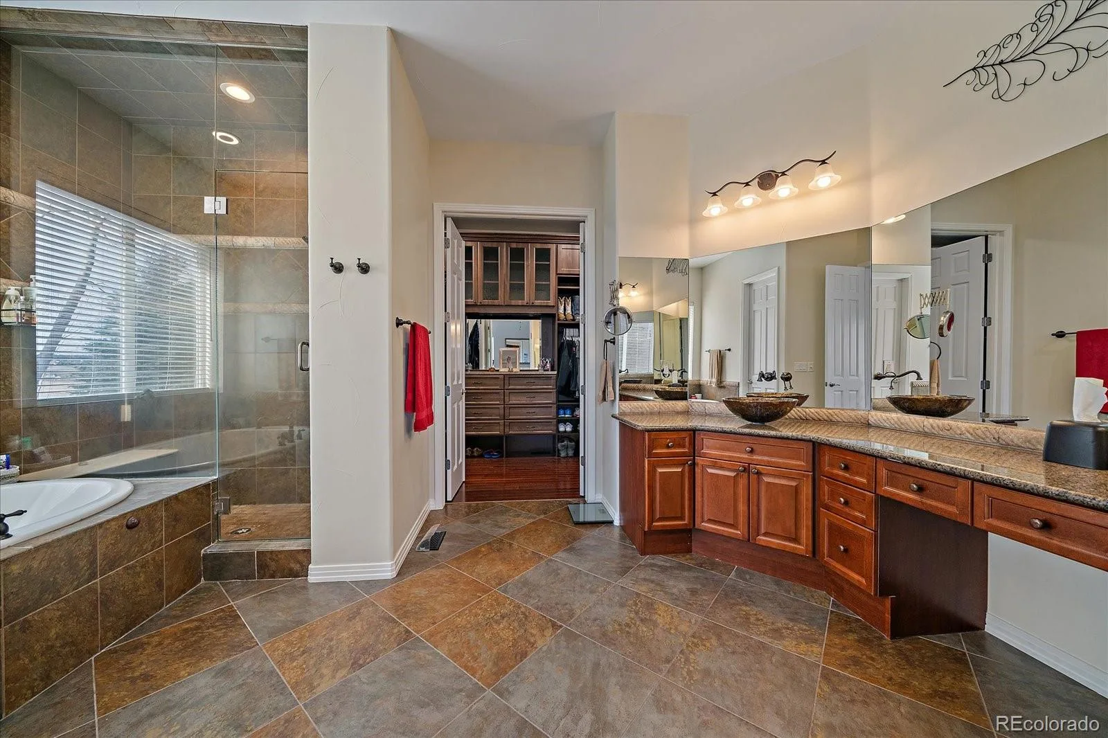 5692 Vistancia Drive Parker CO 80134 | MLS #REC7603689 08202026000458 1600 12