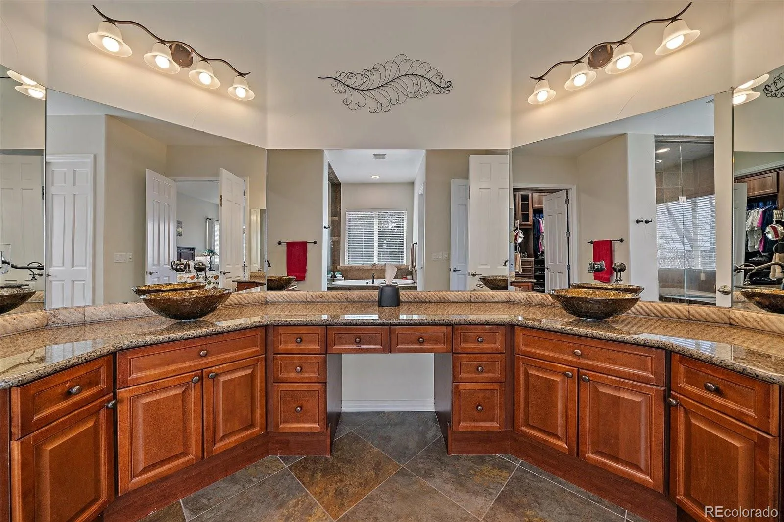 5692 Vistancia Drive Parker CO 80134 | MLS #REC7603689 08202026000458 1600 13