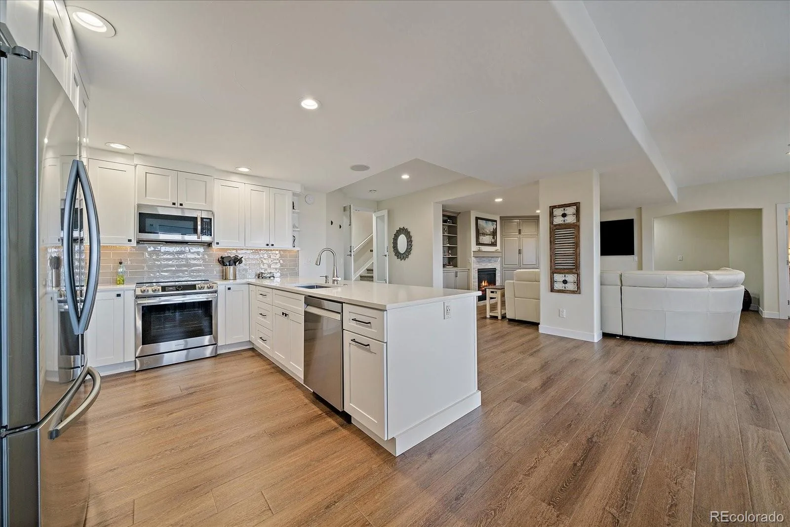 5692 Vistancia Drive Parker CO 80134 | MLS #REC7603689 08202026000458 1600 21