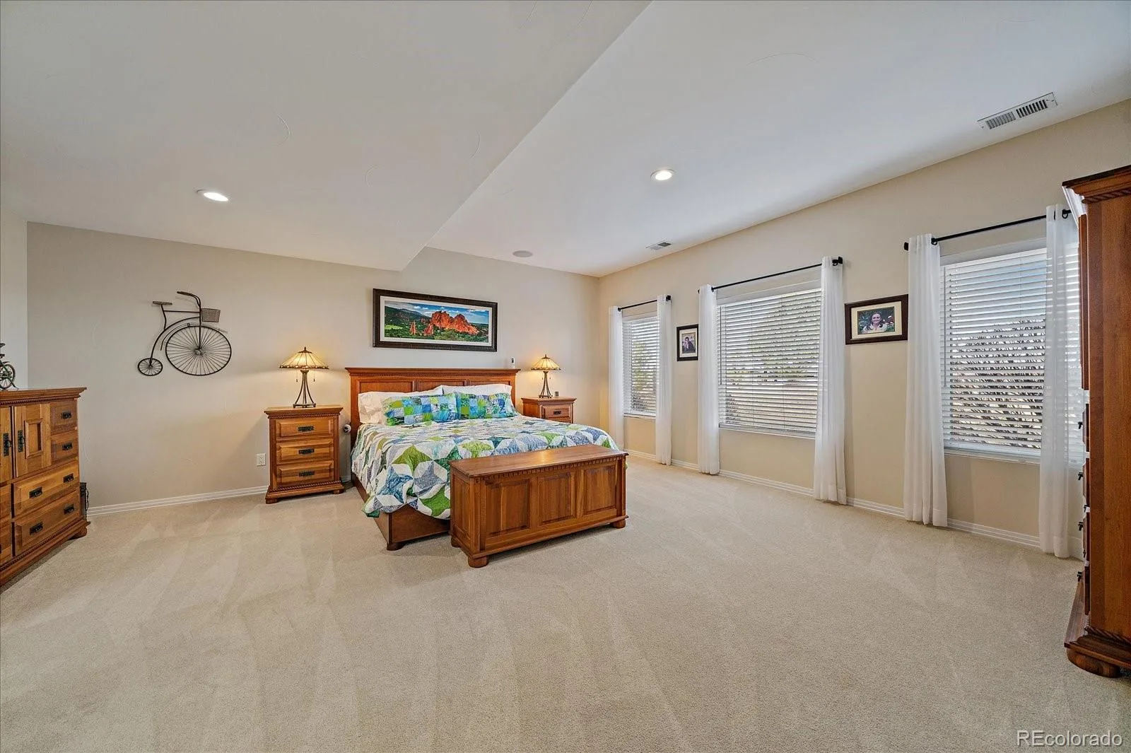 5692 Vistancia Drive Parker CO 80134 | MLS #REC7603689 08202026000458 1600 28