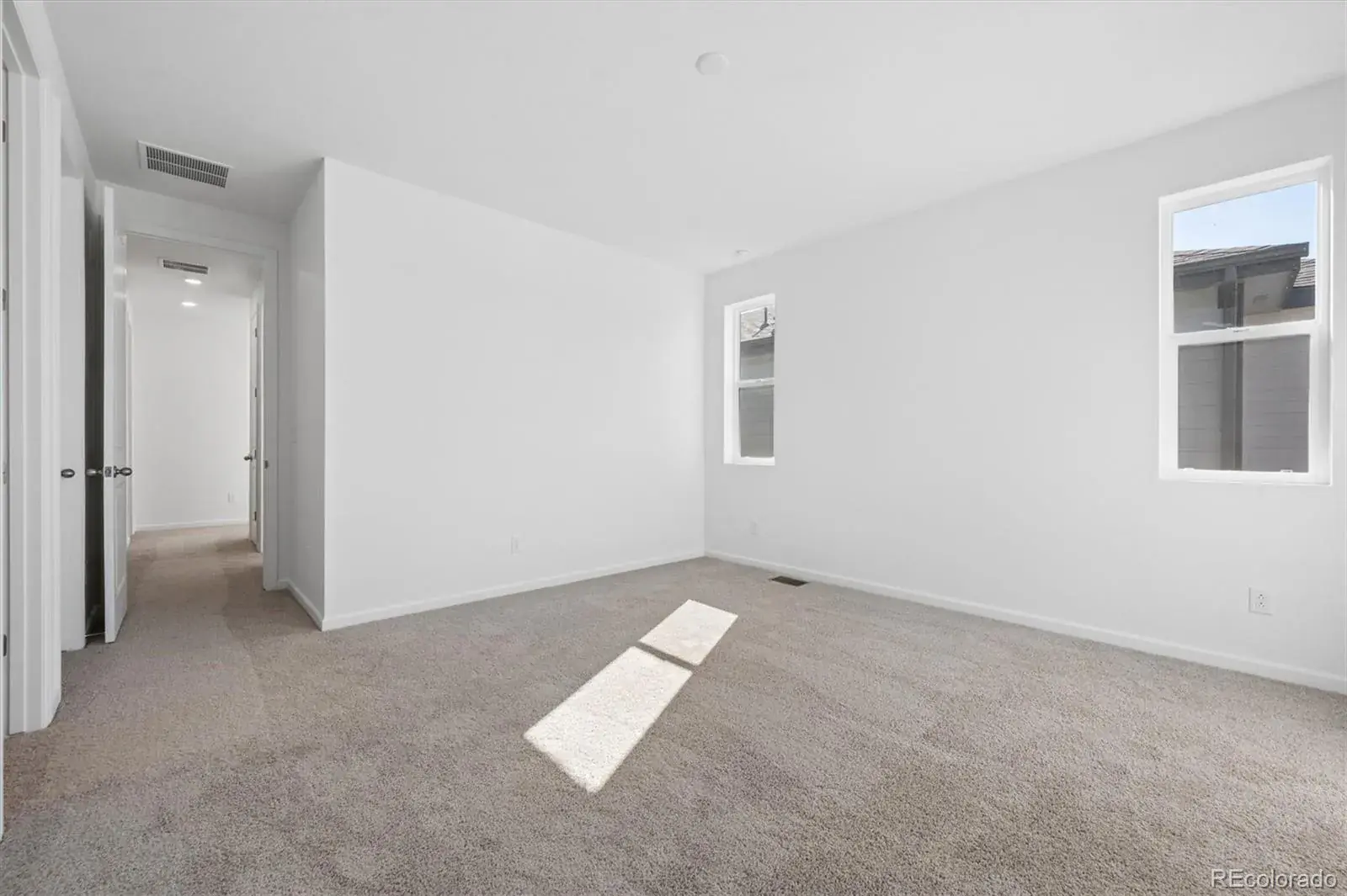 24175 E 30th Place Aurora CO 80019 MLS #REC7606386 02202026192149 1600 11