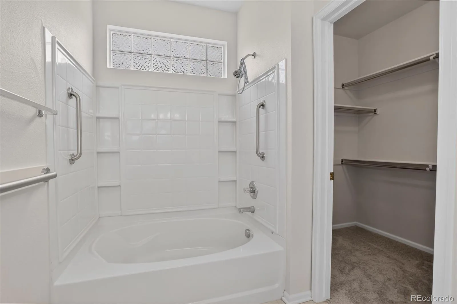 1201 S Fultondale Court Aurora CO 80018 | MLS #REC7606630 06242026041934 1600 15