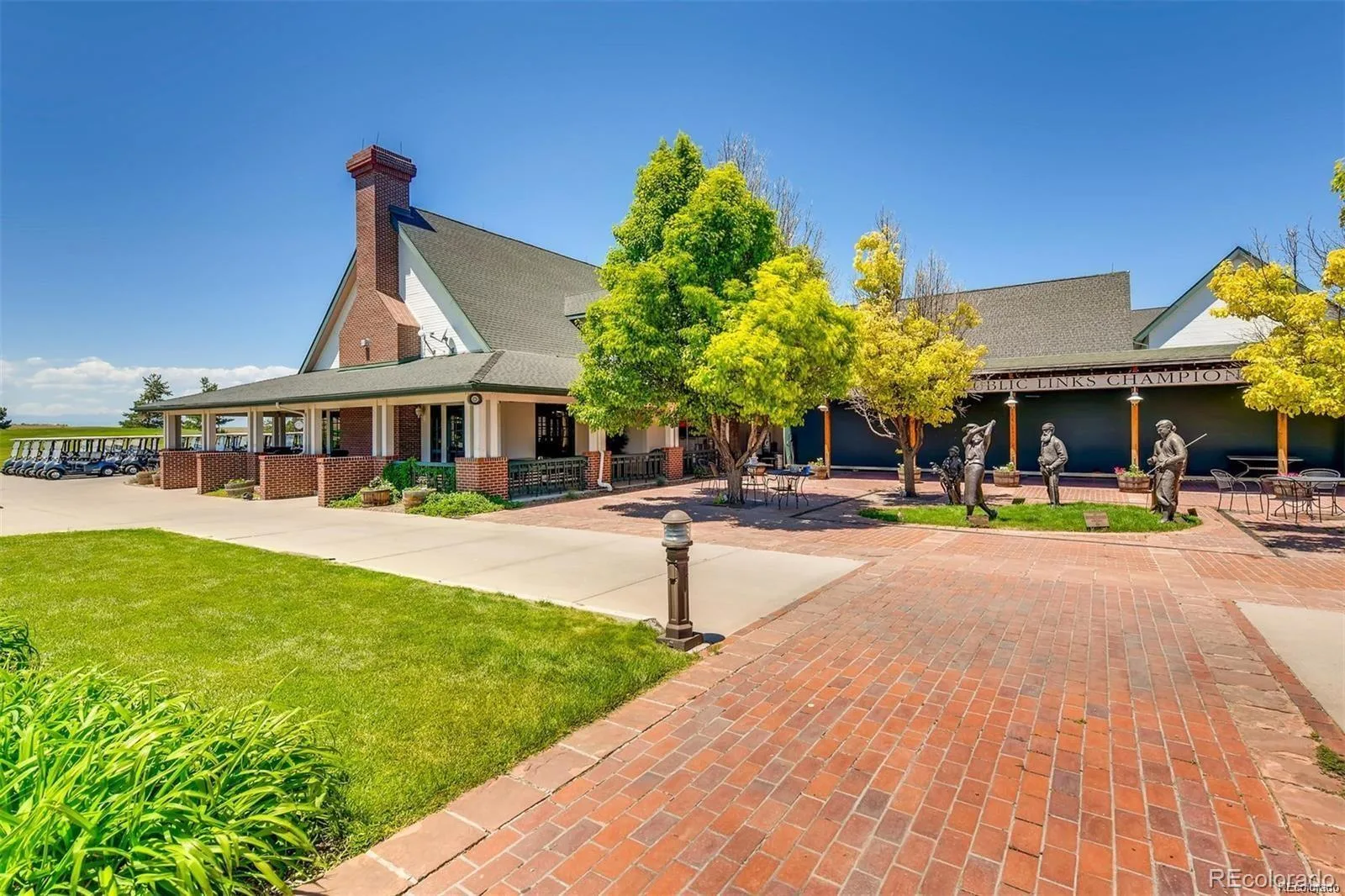 1201 S Fultondale Court Aurora CO 80018 | MLS #REC7606630 06242026041934 1600 33