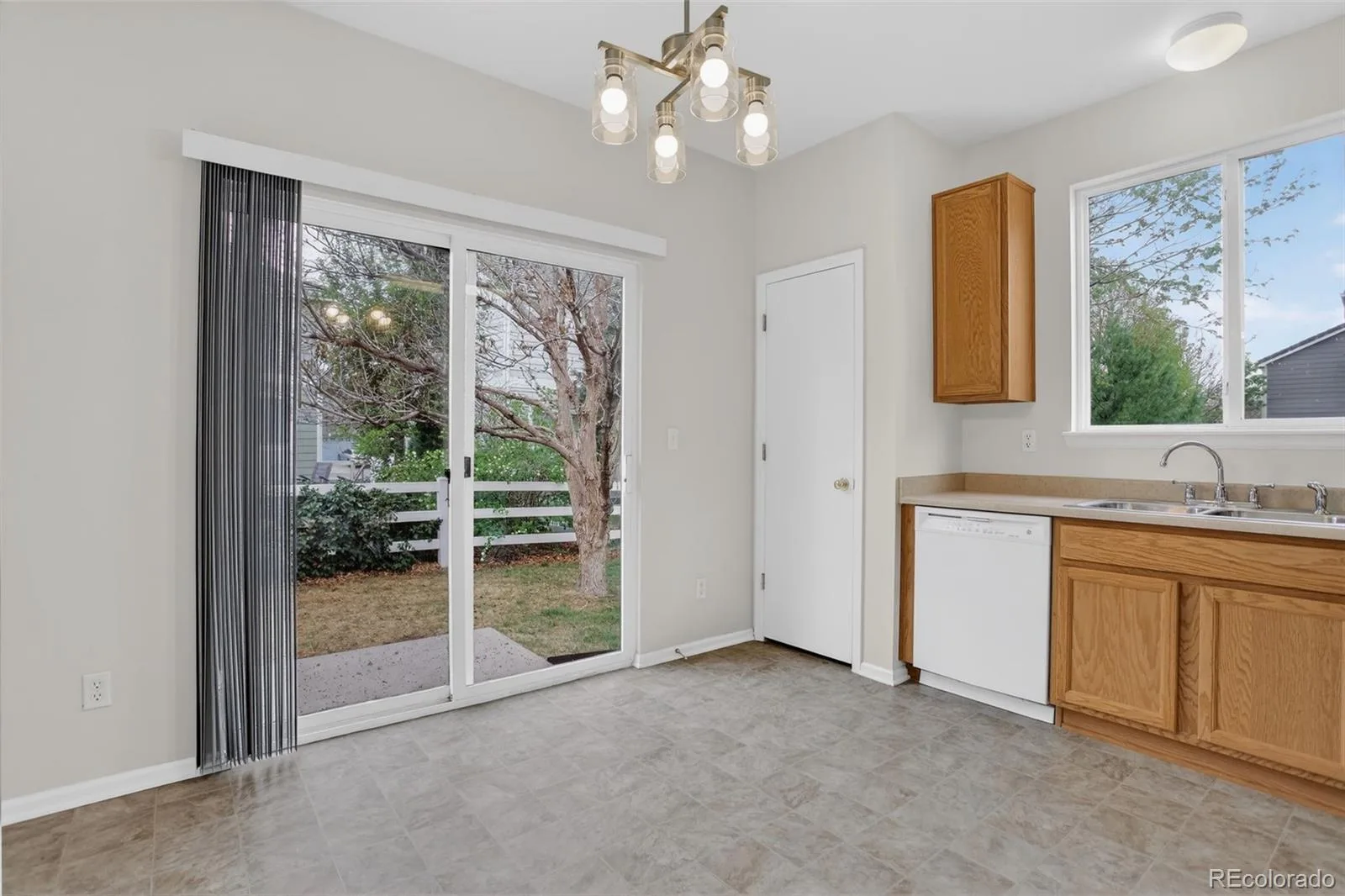 1201 S Fultondale Court Aurora CO 80018 | MLS #REC7606630 06242026041934 1600 9