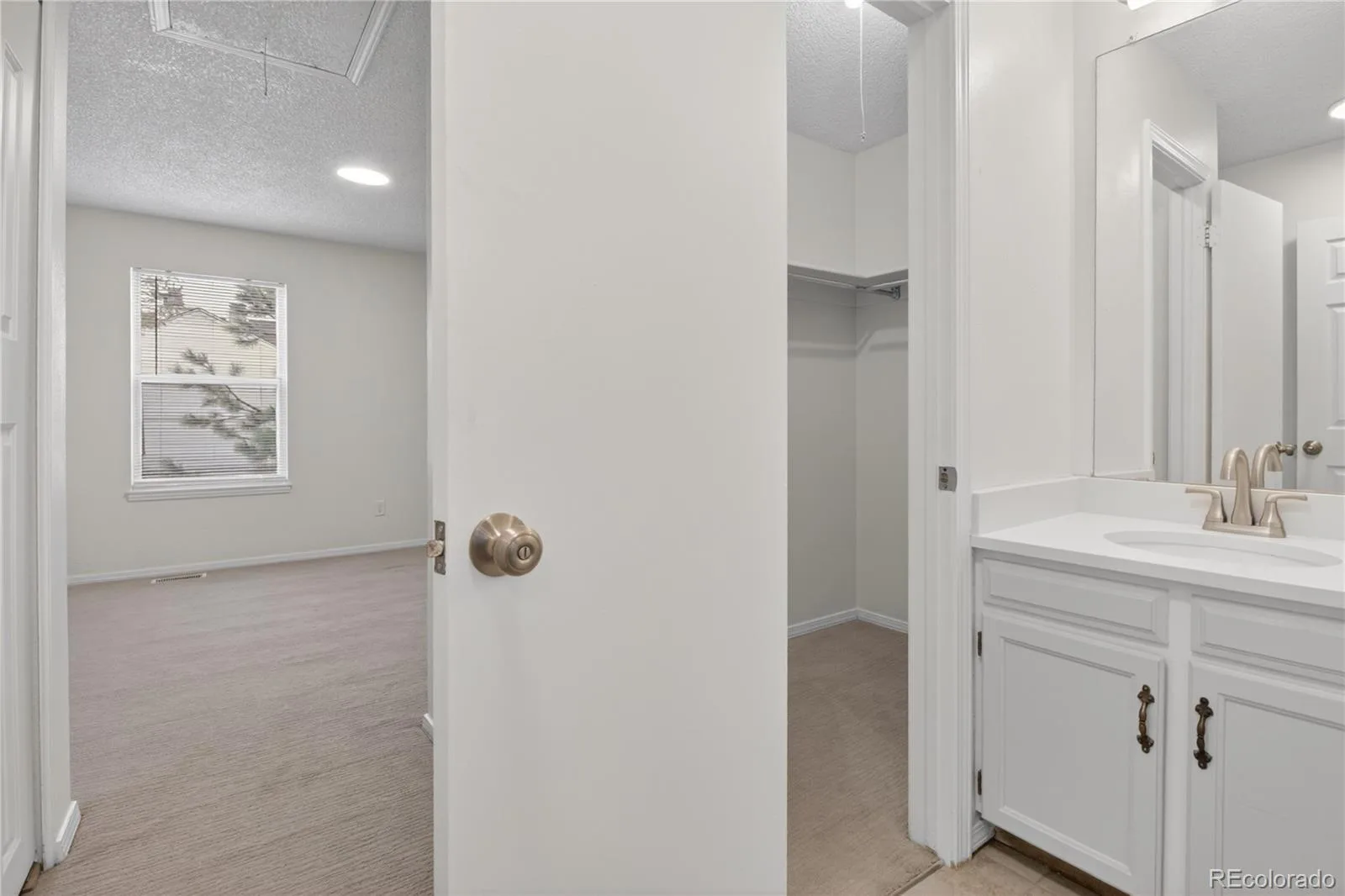 3209 S Estes Street Lakewood CO 80227 | MLS #REC7607158 08062026004120 1600 17