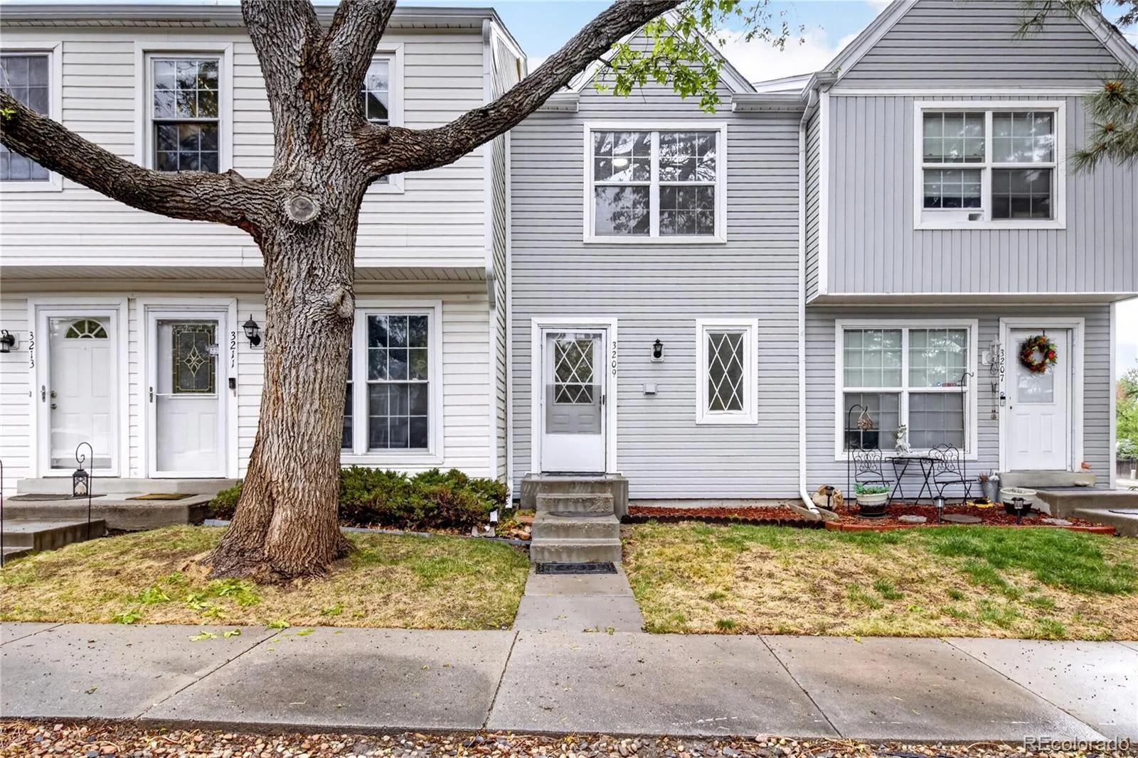 3209 S Estes Street Lakewood CO 80227 | MLS #REC7607158 08062026004120 1600 22