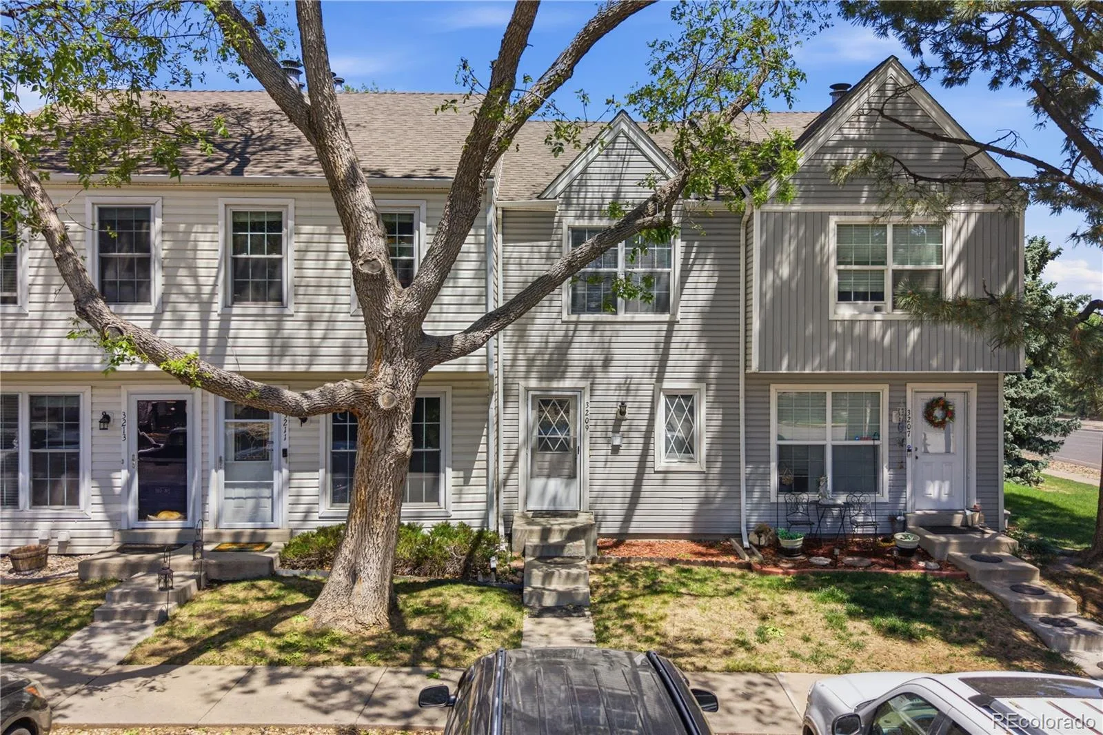 3209 S Estes Street Lakewood CO 80227 | MLS #REC7607158 08062026004120 1600 23