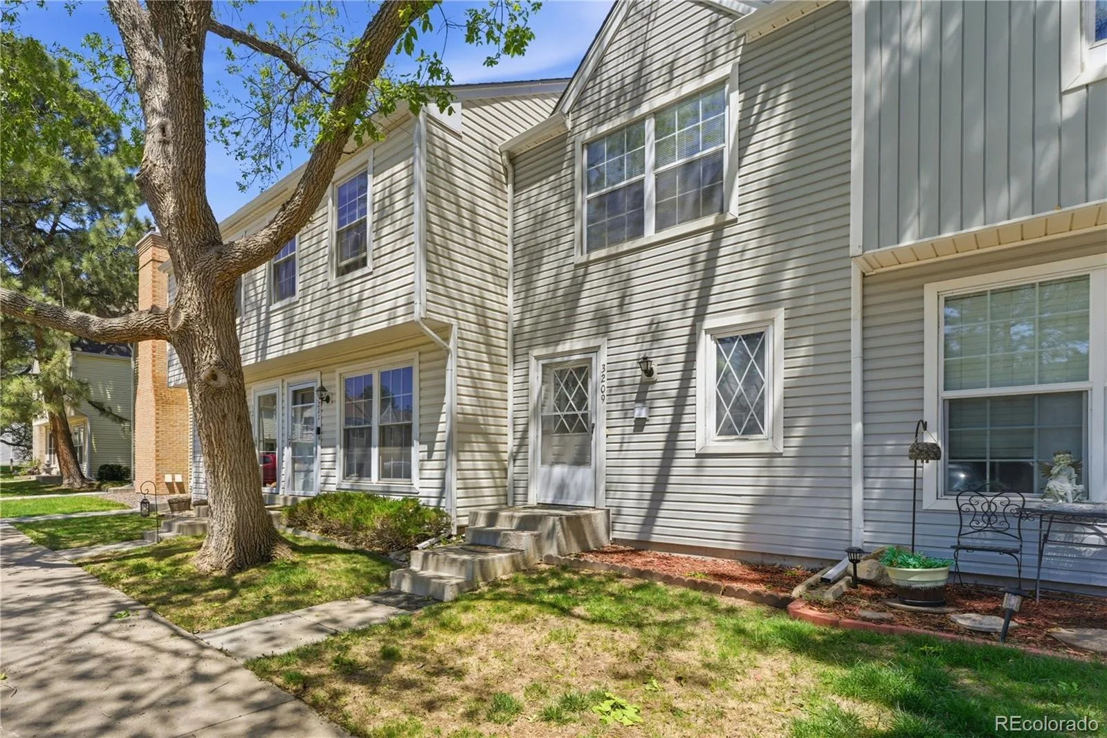 3209 S Estes Street Lakewood CO 80227 | MLS #REC7607158 08062026004120 1600 24