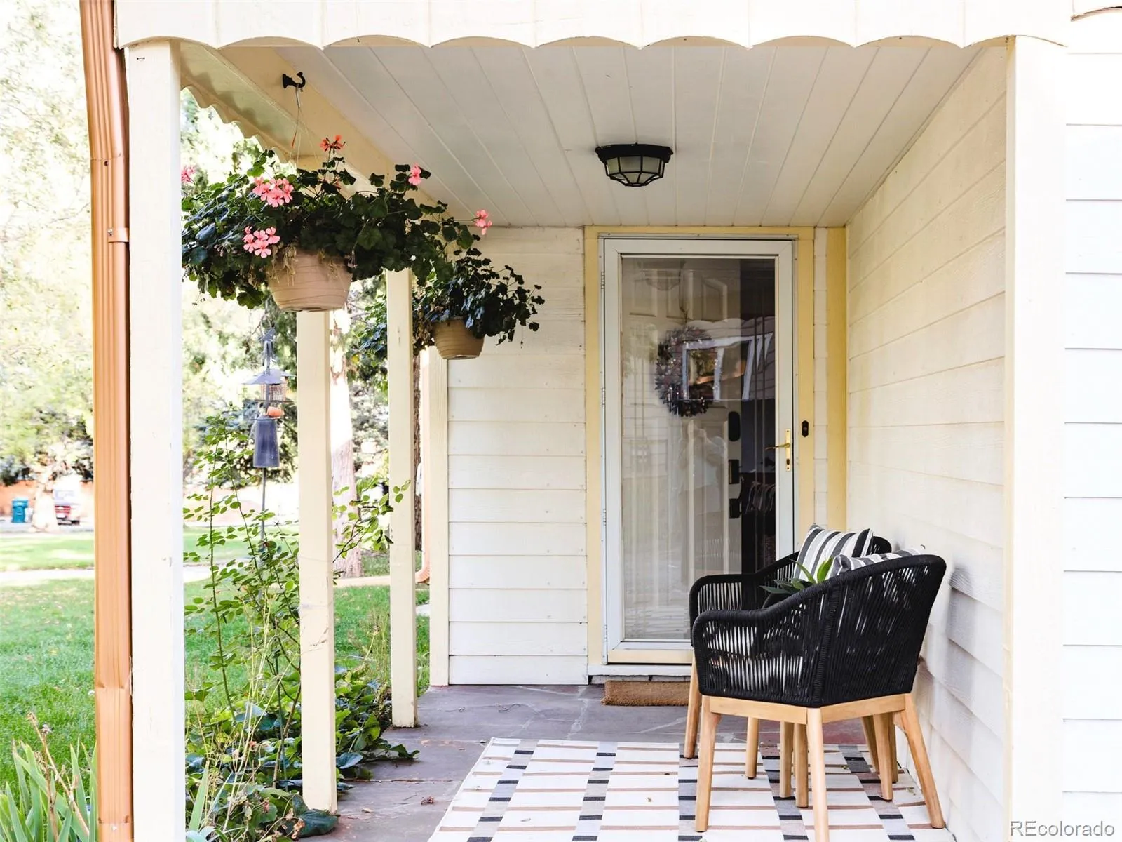 04162026163738 1600 1