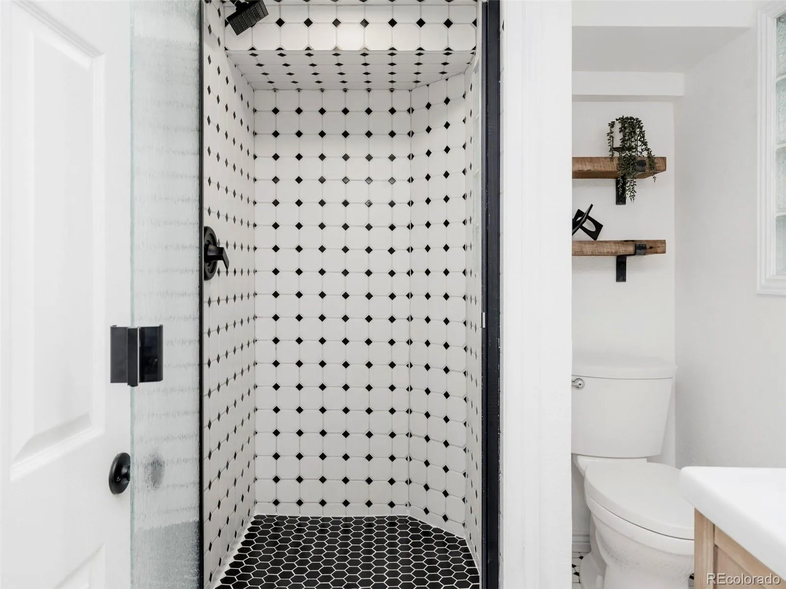 04162026163738 1600 16