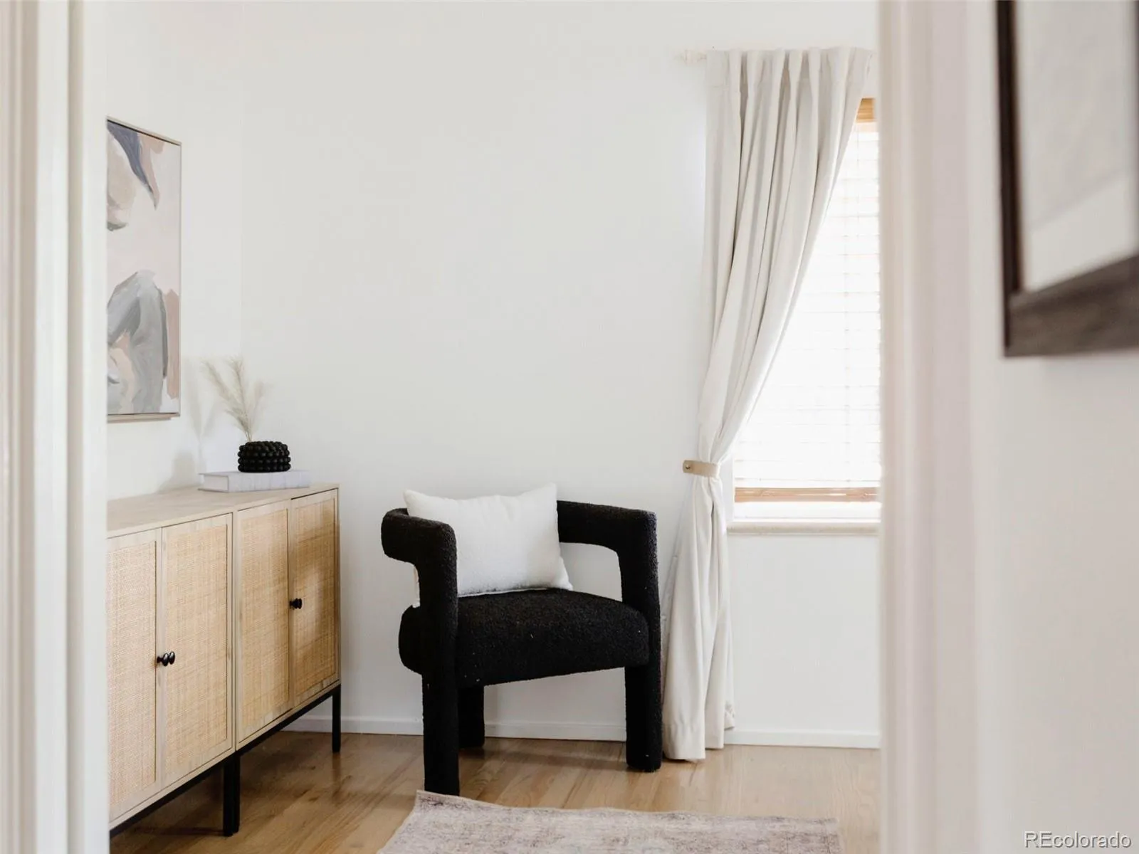 04162026163738 1600 8