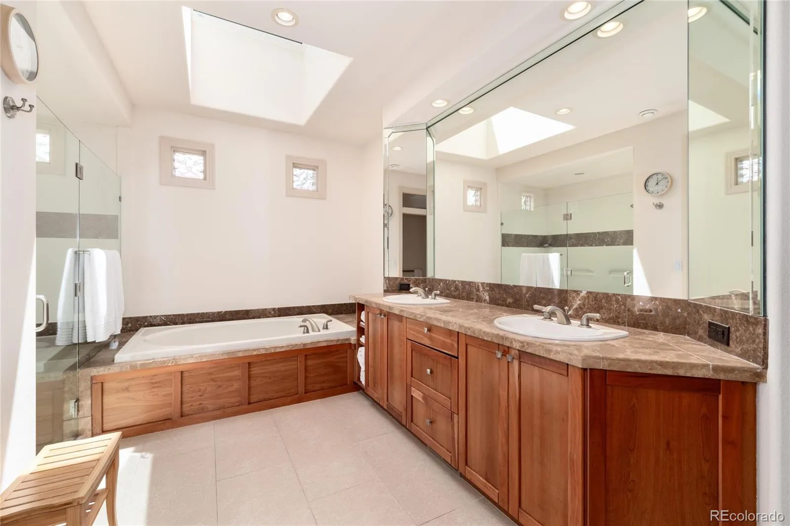 6 Augusta Drive Littleton CO 80123 MLS #REC7611738 05232026095719 1600 22