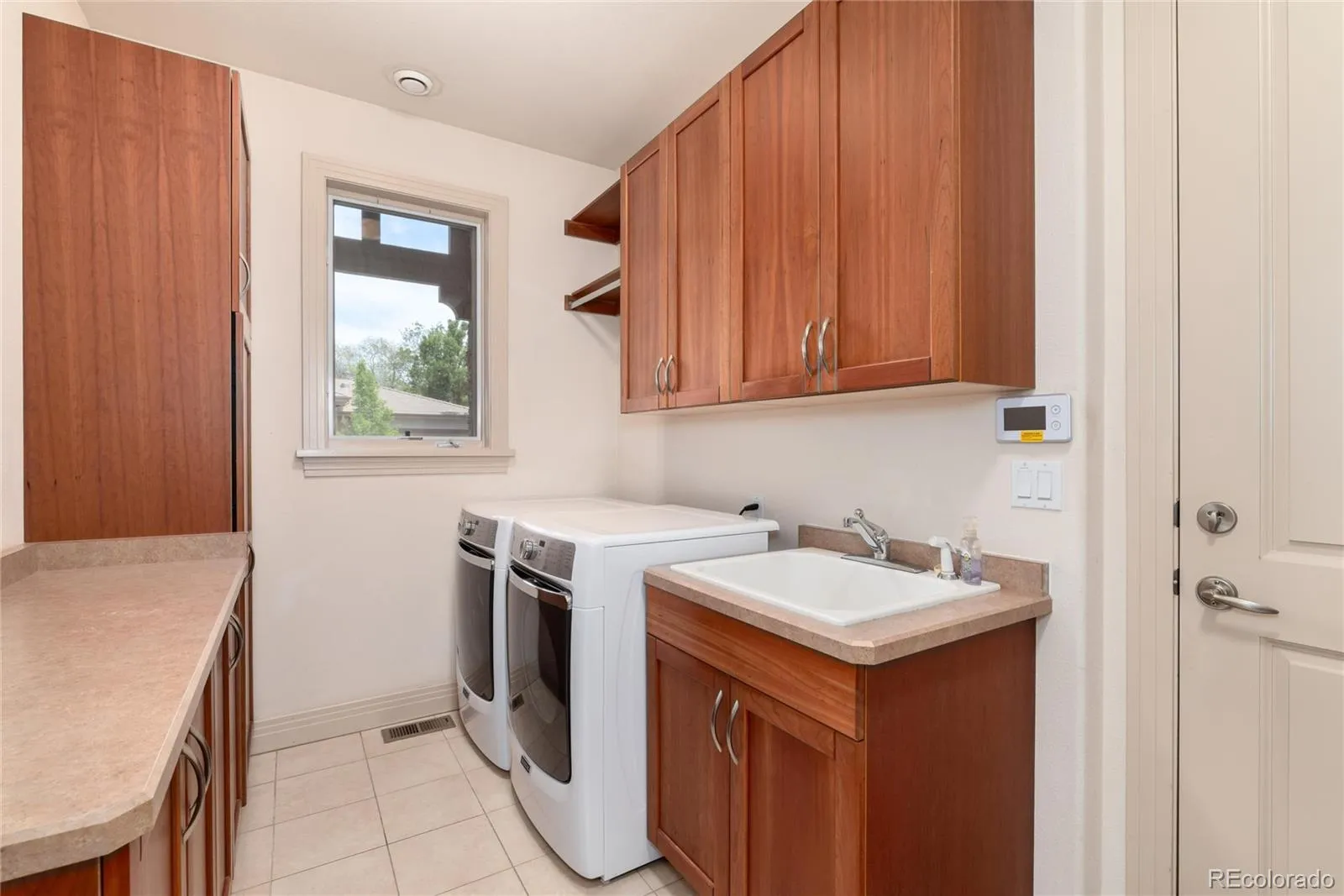 6 Augusta Drive Littleton CO 80123 MLS #REC7611738 05232026095719 1600 26