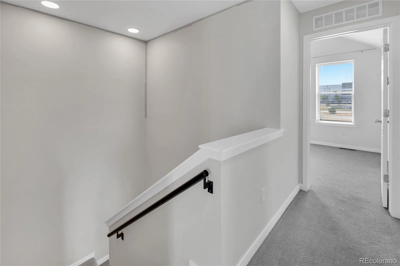 9811 E 56th Place Denver CO 80238 | MLS #REC7612113 08102026155125 1600 10
