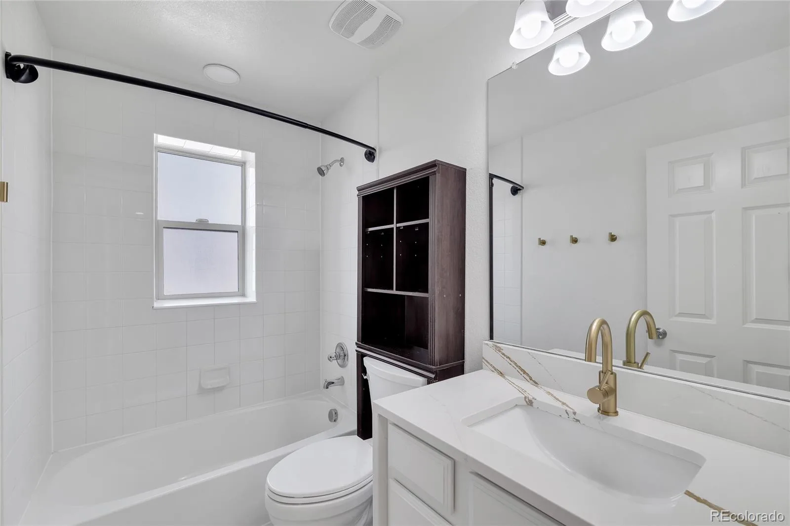 9811 E 56th Place Denver CO 80238 | MLS #REC7612113 08102026155125 1600 16